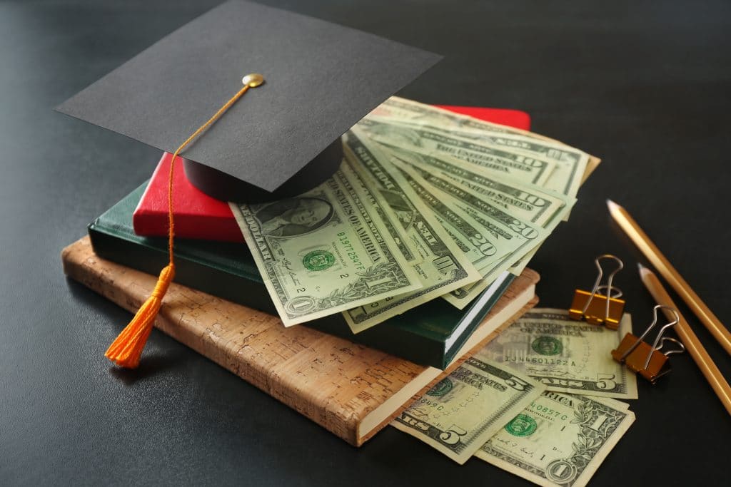 5 Tips to Reduce College Cost